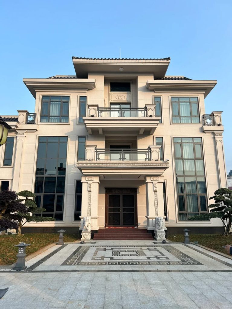 【天涂大師】鉑晶石施工工藝全解析：以精湛工藝復(fù)刻天然石材質(zhì)感?